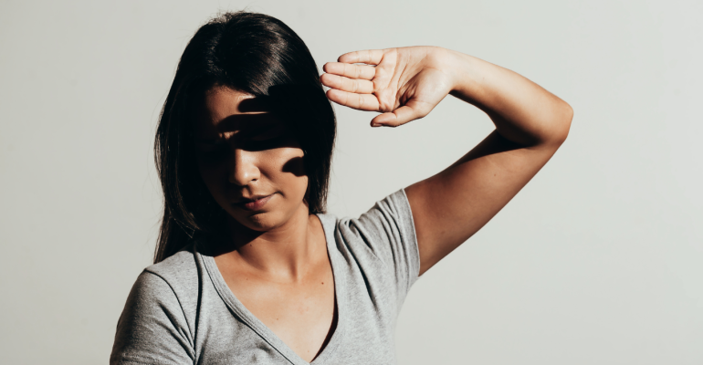 Photophobia and Sensitivity to Light Causes, Onset, and Treatments