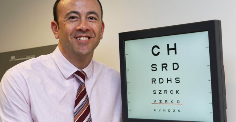 what to expect with your laser eye surgery consultation